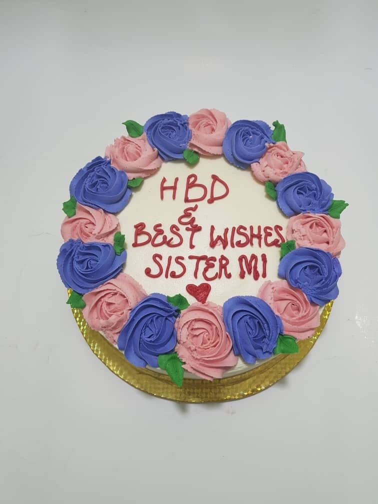 Multi swirl top cake