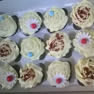 Osun: Valentine cupcakes