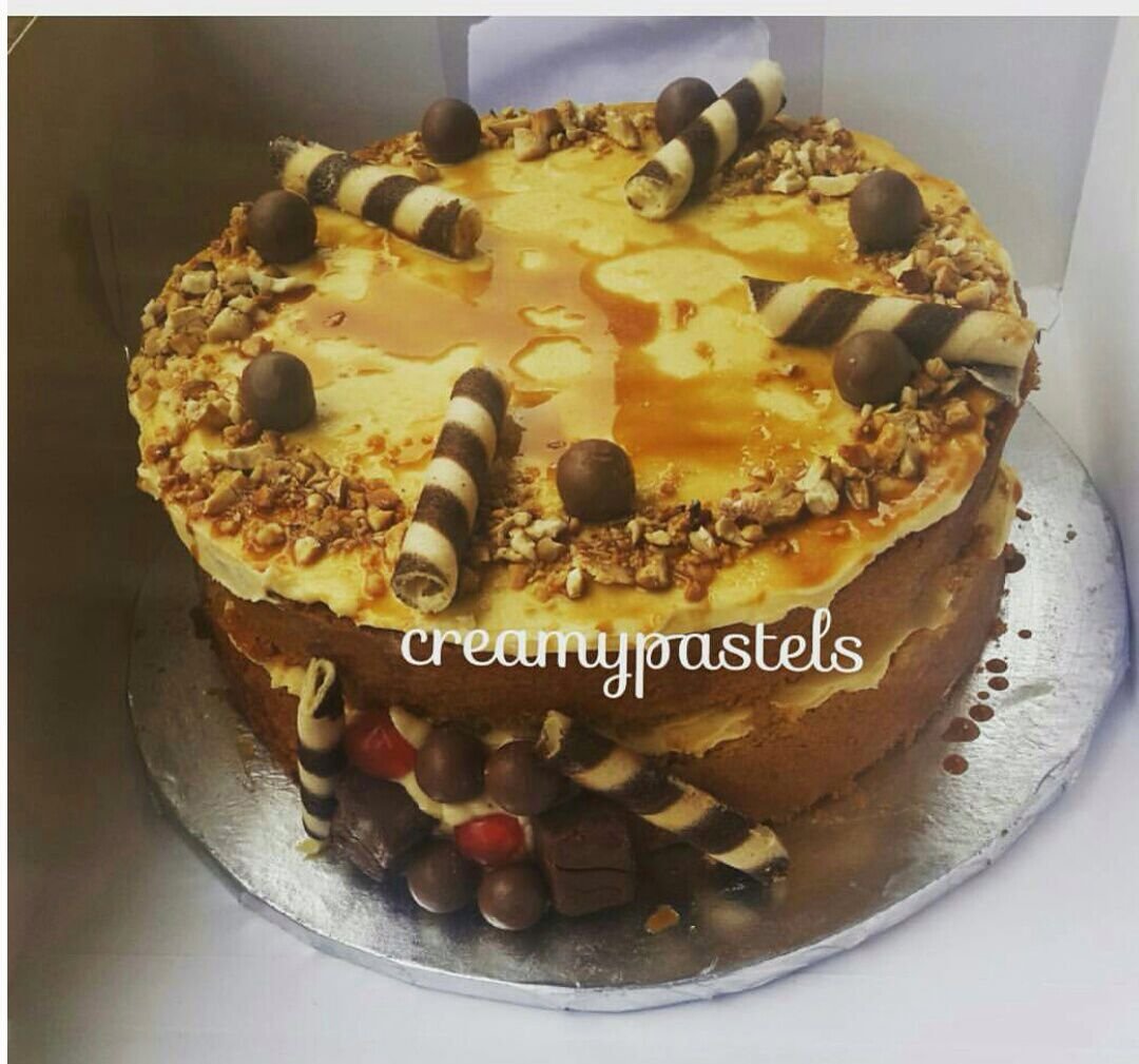 Creamy Ibadan naked cake