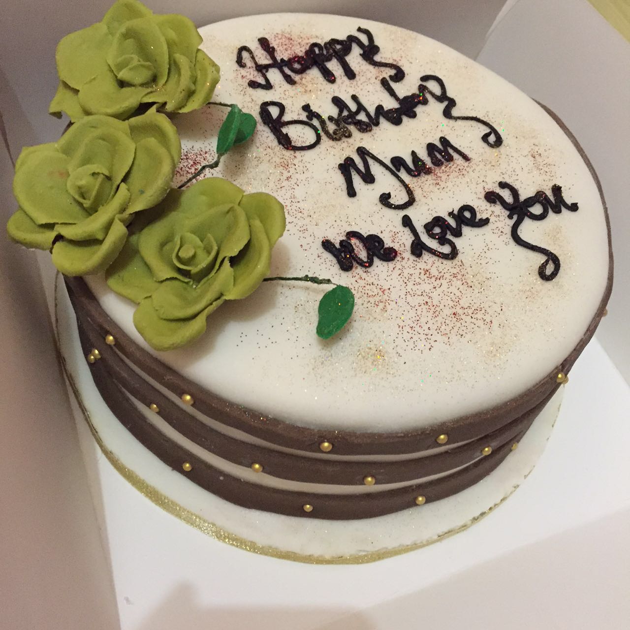 Neka's rose petals cake