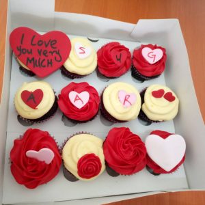 Kaduna: Valentine Mixed Cupcakes