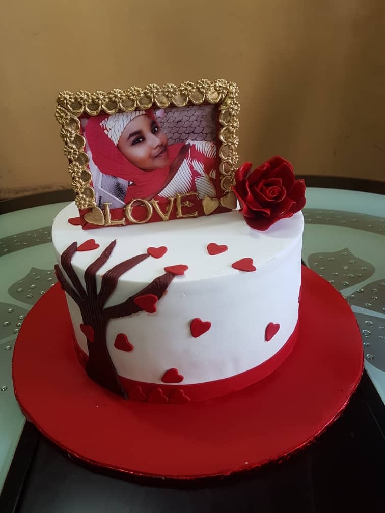 Kaduna: Fondant Tree