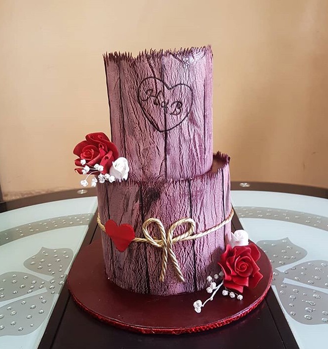 Kaduna: Valentines Fondant Tier
