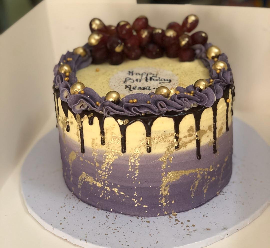 purple and grape cakes