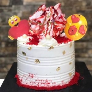 valentines Cake in sagamu