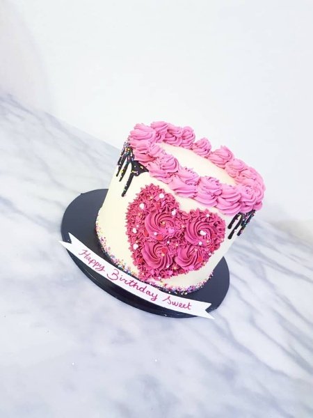 Valentines Cake port harcourt