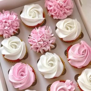 Sweettooth vanilla cupcakes