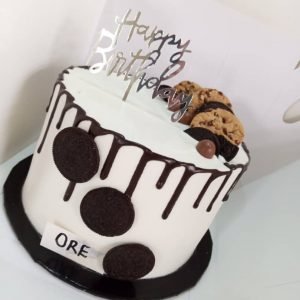 Ore's Oreo Cake Delight